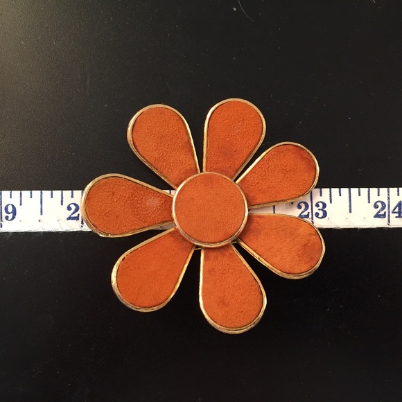 Retro Brooch - Picture 4 of 4